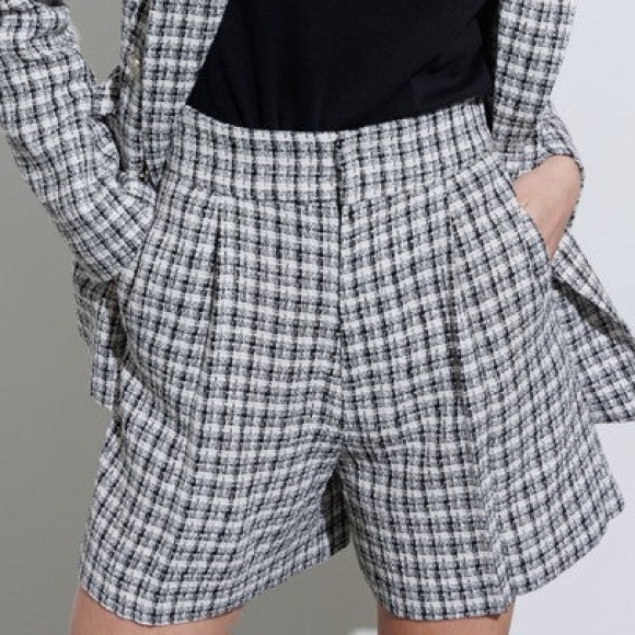 Aaron & Amber Tweed Plaid High Rise Pleated Front Trouser Shorts NWT - Picture 7 of 12